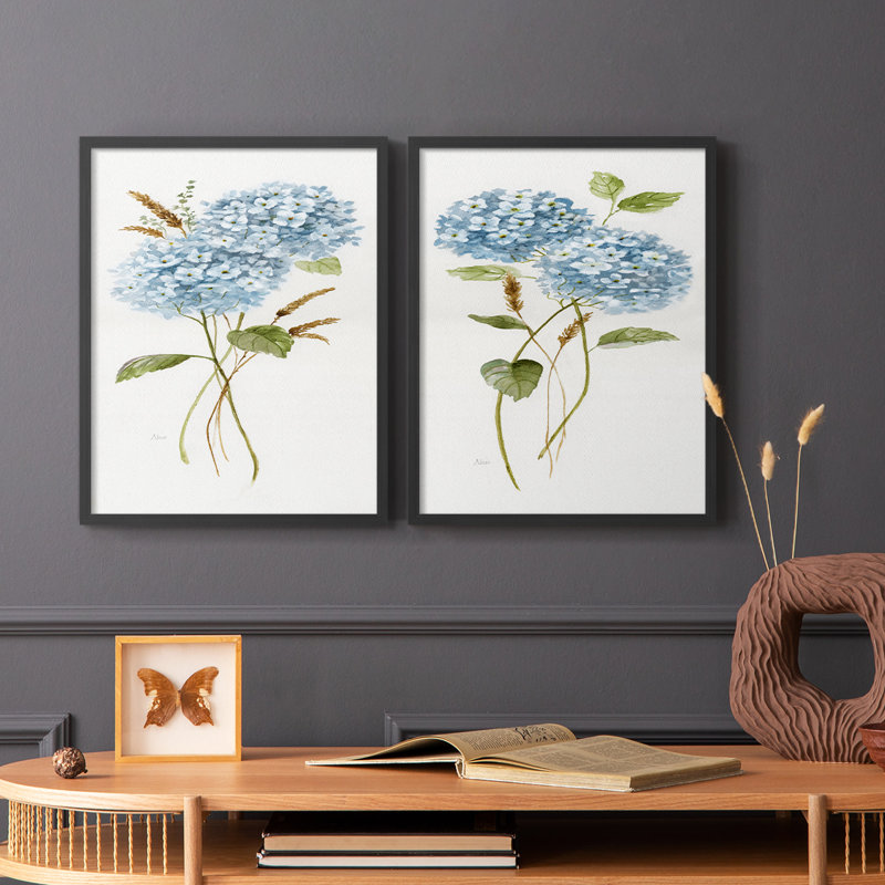 Petite hortensia bleue I - impression encadrée de qualité supérieure - prête à être accrochée - aucun clou requis - aucun clou requis