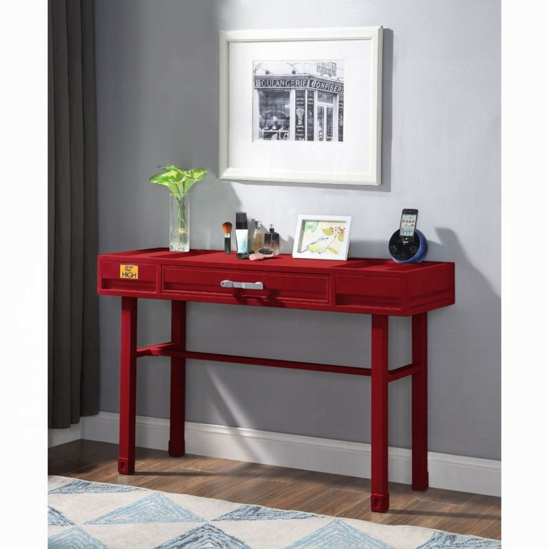 Cargo Vanity, Red