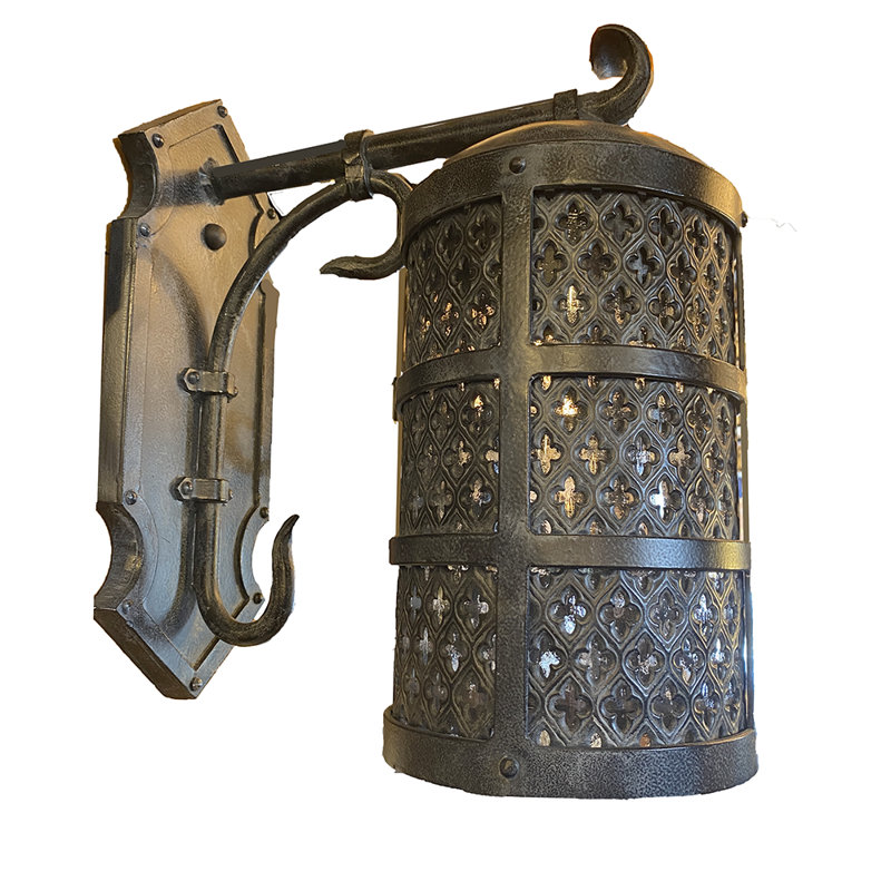 Gothic - Light Outdoor Armed Sconce