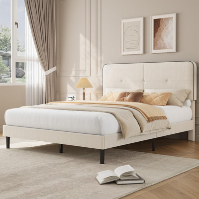 Structure de lit double tapissier en velours hollandais avec tête de lit capitonnée noire et lattes de bois pour chambre à coucher