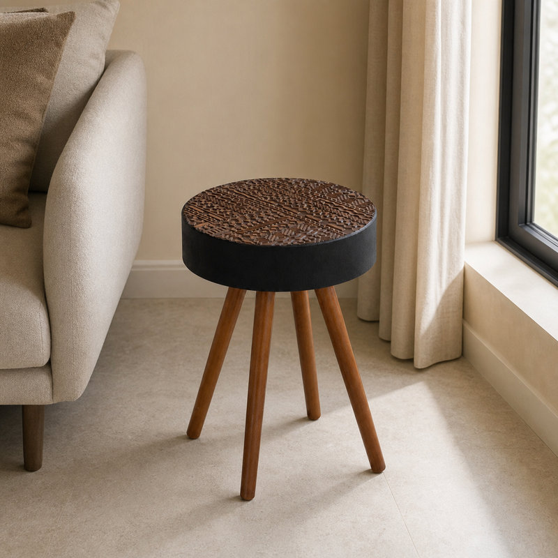 Table basse compacte avec plateau sculpté, petite table d'appoint idéale pour les salons, les chambres à coucher, les bureaux et les espaces compacts