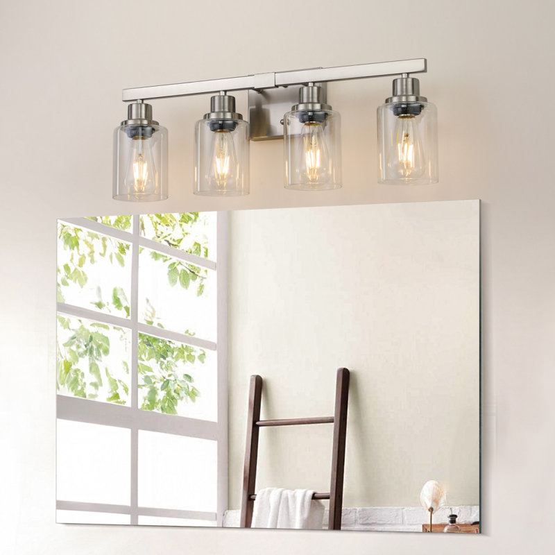 Applique murale moderne à 4 lumières pour salle de bain, fini nickel brossé, avec abat-jour en verre transparent, idéale pour miroir, coiffeuse et dressing. Ampoules non incluses.