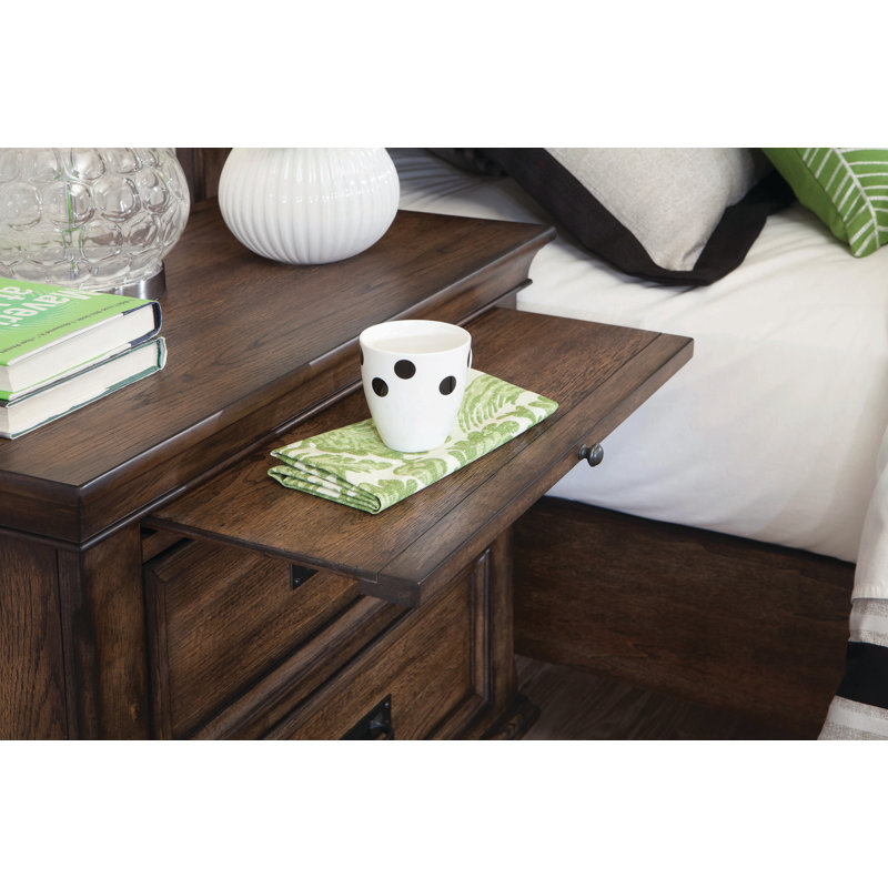 Larrick 28'' W Nightstand, Oak