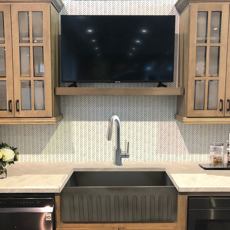 Vineyard 33'' L Single Bowl Fireclay Kitchen Sink