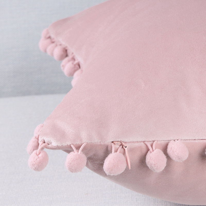 Housse de coussin Silky Velvet Series Pom-poms, Rose clair, Housse de coussin, Carré 20 po