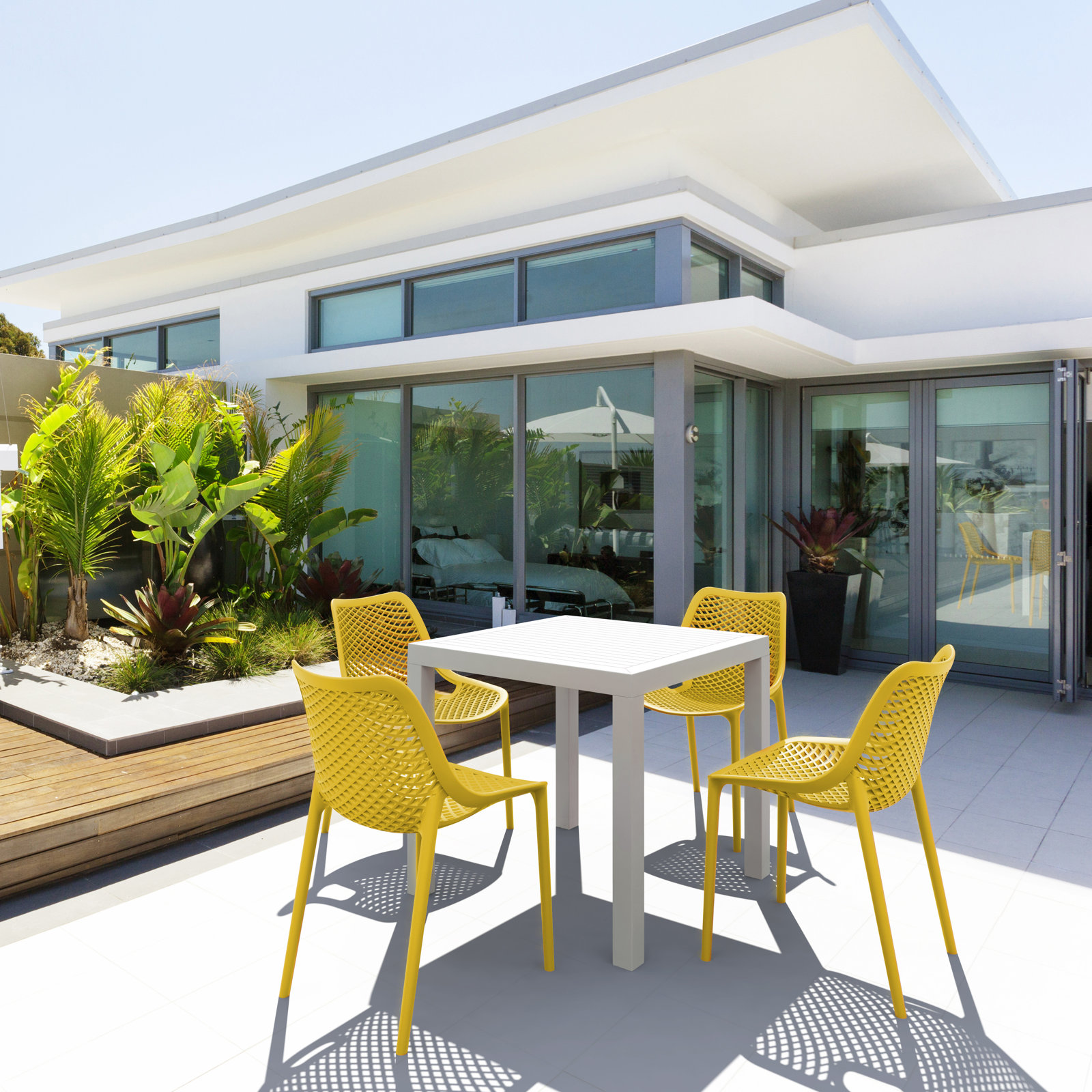 Asherton 32" Patio Dining Set, White/Yellow