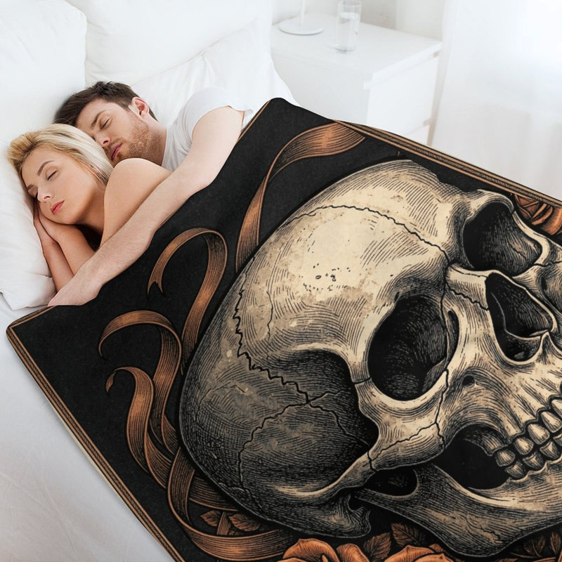 Jeté en flanelle Skull With Roses, 40 po x 50 po