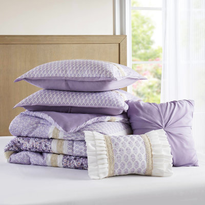 5 Piece King/ King Seersucker Comforter With Throw Pillows - Microfiber Comforter, Style Botanical Prints And Lace Ruffles, Filling, Machine Washable, Compressed Packaging, Fluffable,