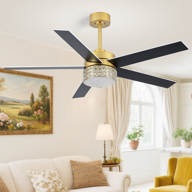 Ventilateur de plafond à DEL 52 po à pales réversibles d'intérieur en cristal doré avec télécommande et tige verticale incluse, pales deux tons
