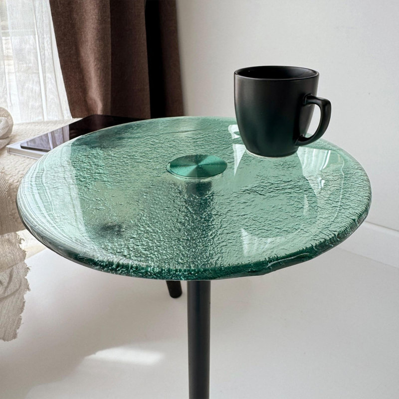 Siyan End Table, Green, Black