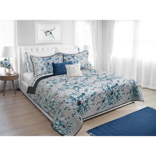 Bee & Willow, Bedding, Bee Willow 3piece Cary Floral Fullqueen Quilt Set  Includes Add 2 Gr Shams