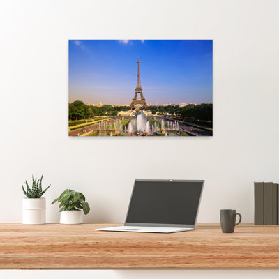 Eiffel Tower And Fountains At Quartier Du Trocadero, Paris, France Contemporary Architecture Wall Art