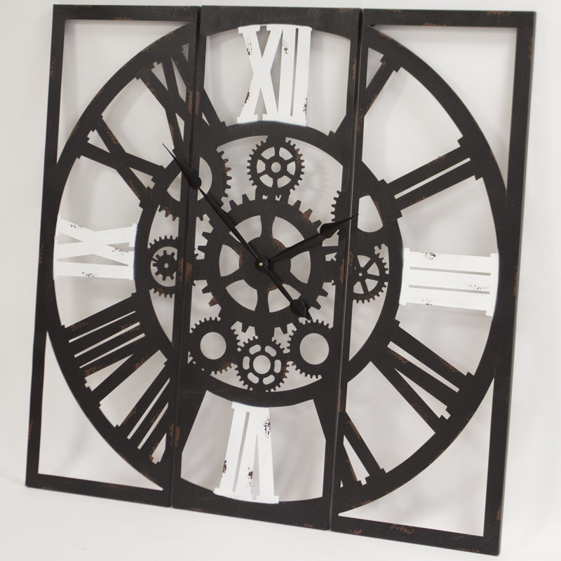 Alminus Metal Wall Clock
