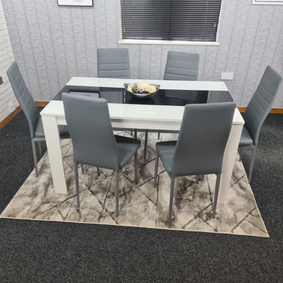 Rumley 6 - Person Dining Set