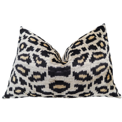 Housse de coussin décorative faite à la main de luxe et insert en plumes de canard de qualité supérieure