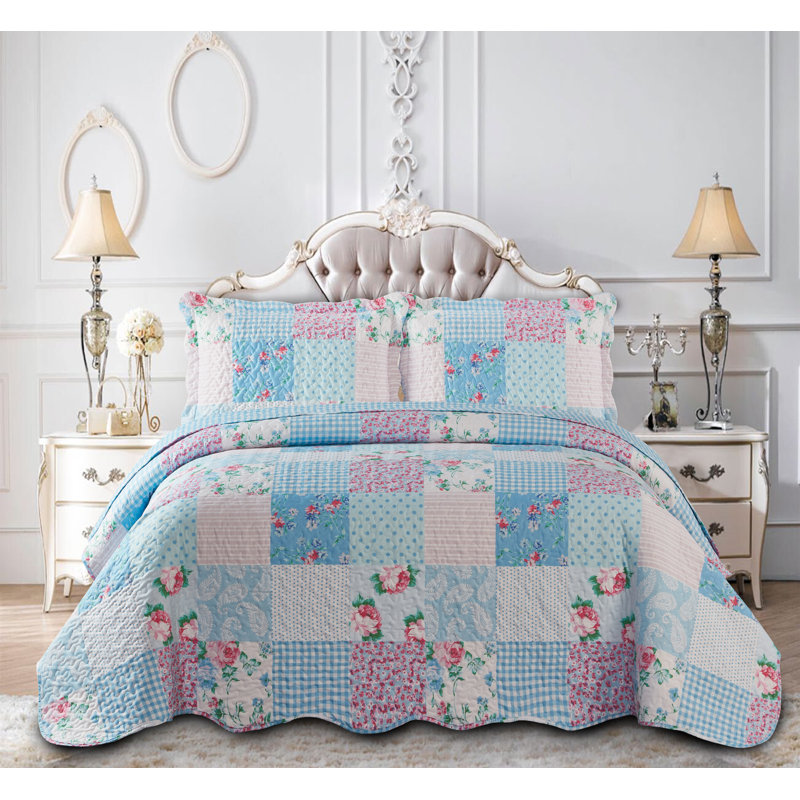 Stuttgart Patchwork Bedspread, 235 x 250 cm Bedspread  - 2 Pillowcases