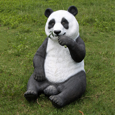 Panda mangeant