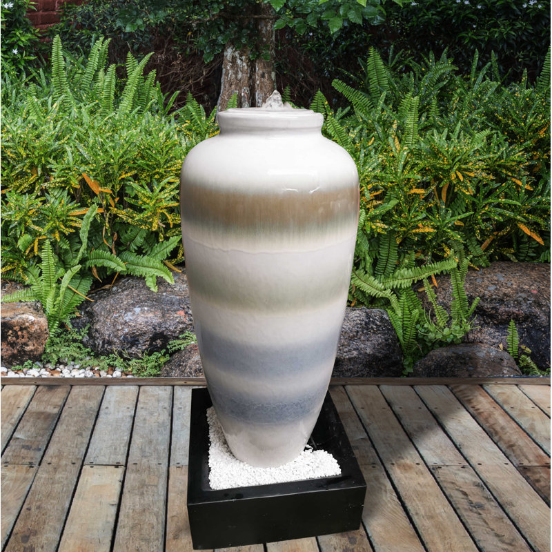 Fontaine en porcelaine, Multicolor