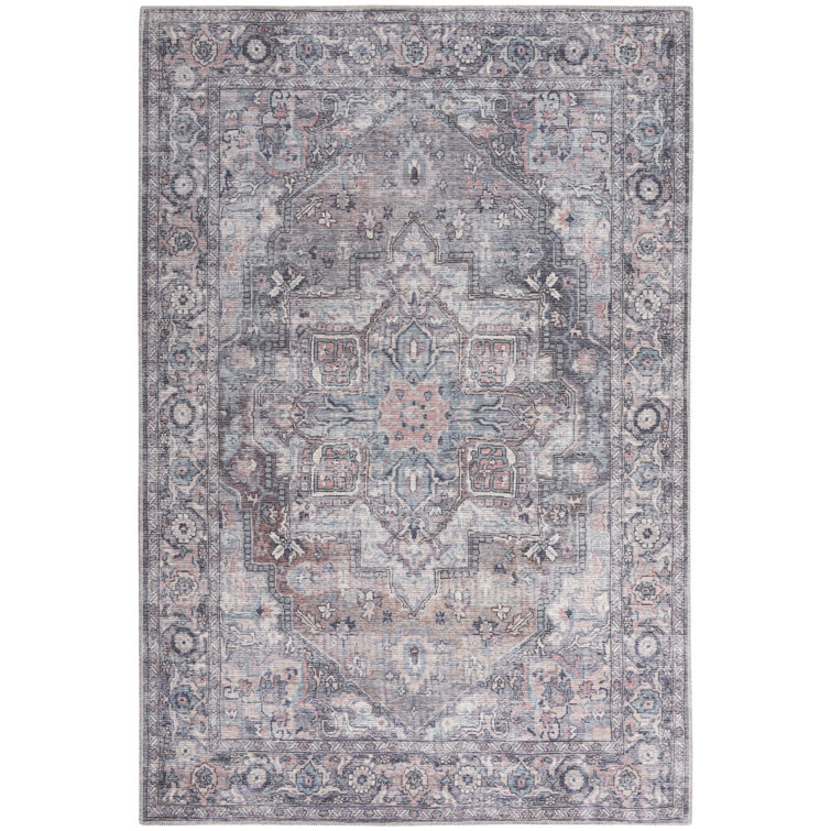 Lyiah Oriental Machine Washable Polyester Area Rug in Gray