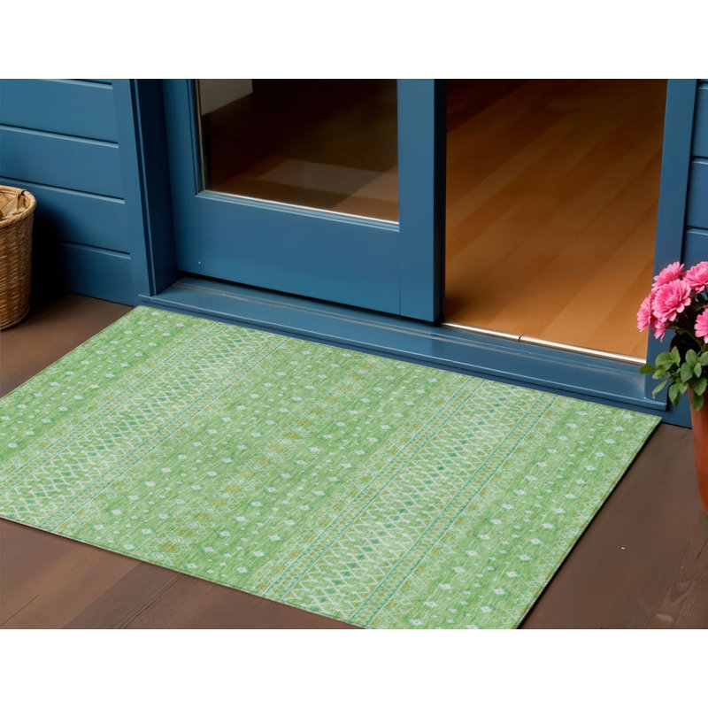 Tapis intérieur / extérieur tribal lavable vert et vert menthe HomeRoots 3 pi x 5 pi