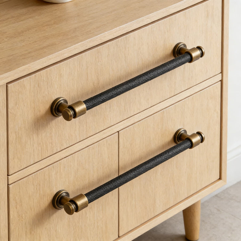 Poignées et poignées d'armoire moletées - Trou central de 12,5 pouces (320 mm) - Finition noir mat et laiton antique - Quincaillerie de cuisine et de tiroir durable