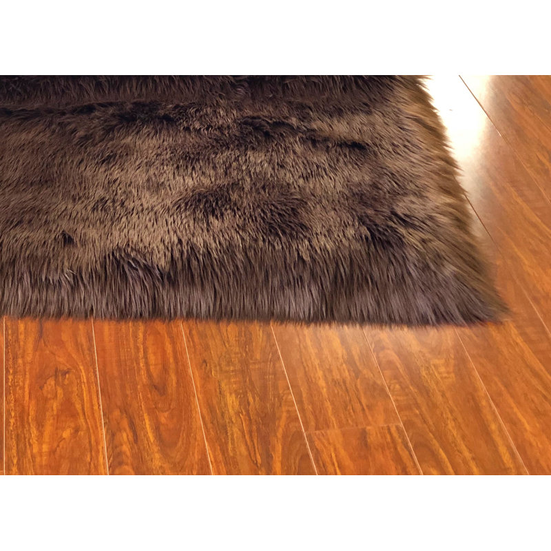 Whisenhunt Performance Faux Sheepskin Washable Indoor Rug, Square 8'