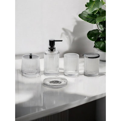 Aania Bathroom Accessory Set