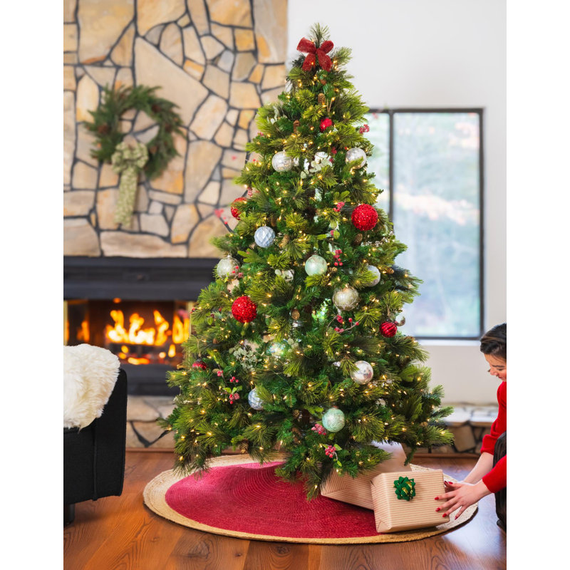 Handmade Red and Natural Jute Round Tree Skirt