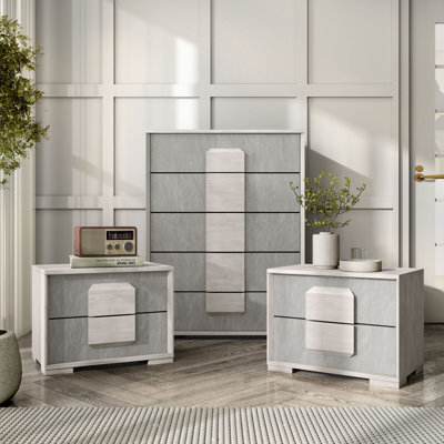 Juin 3-Piece Nightstands And Chest Set