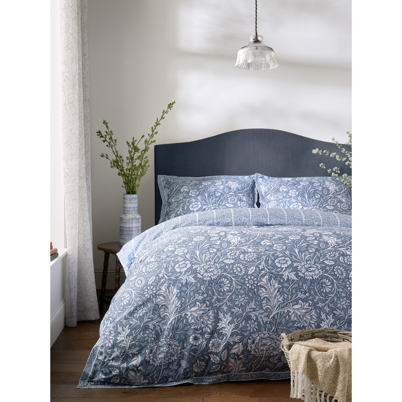 Frieze Double Bough Porcelain Blue 250 Thread Count Bedset, Super King Bed (260 x 220 cm)