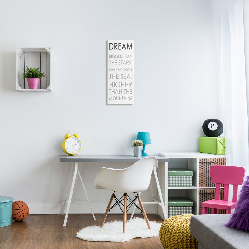 Traduction libre «Dream Bigger Than the Stars» par Anna Quach - Art textuel, Toile tendue, H 24 po x l 10 po
