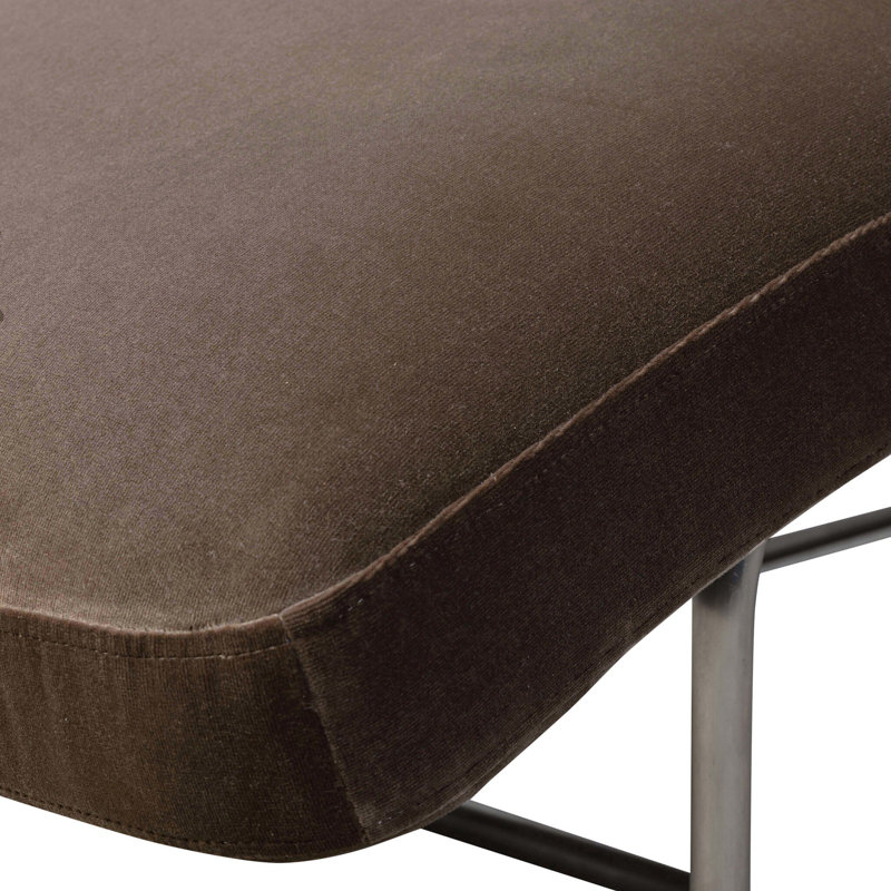 Michi Chaise Lounge