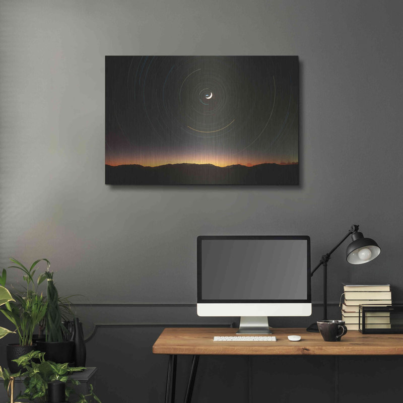 Lune et étoile du nord par Thomas Haney - photographie sans cadre, H 24 po x l 36 po x P 0,13 po