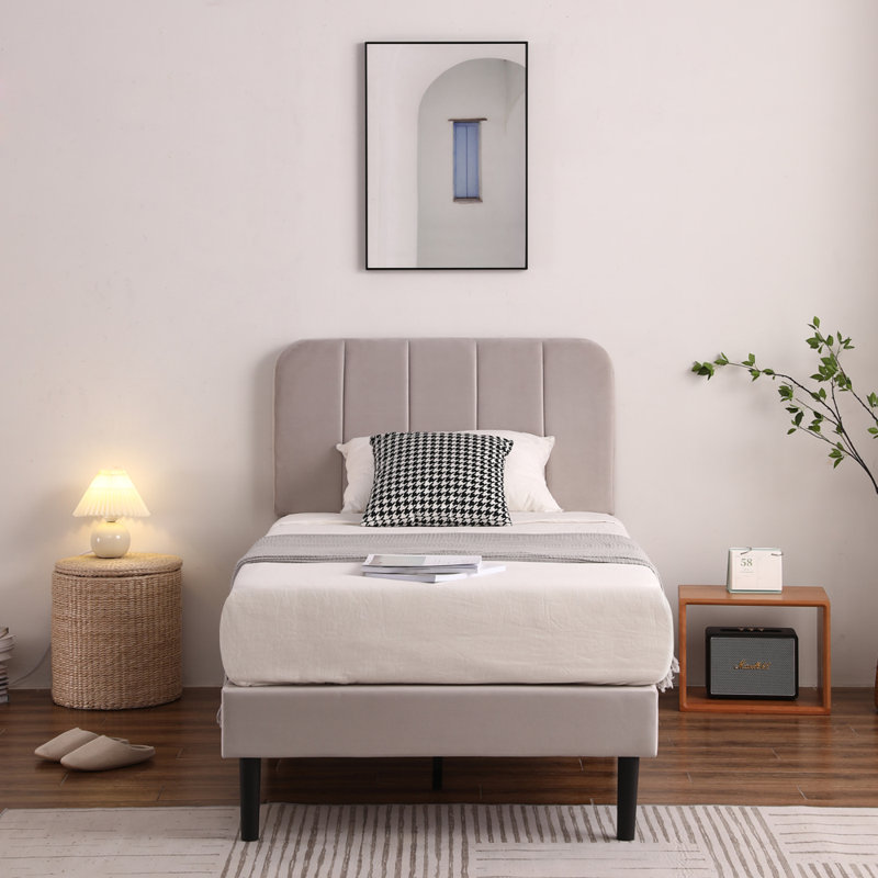 Lit plateforme 42,91 po Pasquale, Simple