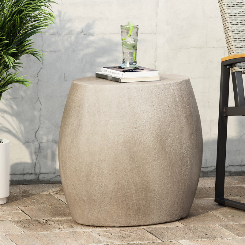 Table d'appoint d'extérieur en béton léger