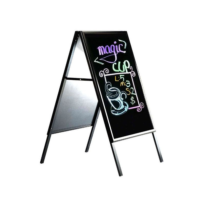 Écriture sur un panneau de trottoir, H 45,28 po x l 25 po x P 1,08 po