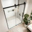 Porte de douche coulissante simple sans cadre l 59 po x H 75 po, quincaillerie noir mat de style grange, verre trempé transparent de 5/16 po (8 mm) avec revêtement facile à nettoyer, ouverture réversible gauche / droite, ouverture de 25 po