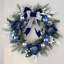 Couronne de Noël artificielle 21,65 pouces avec nœud bleu marine, fleurs en velours et ornements