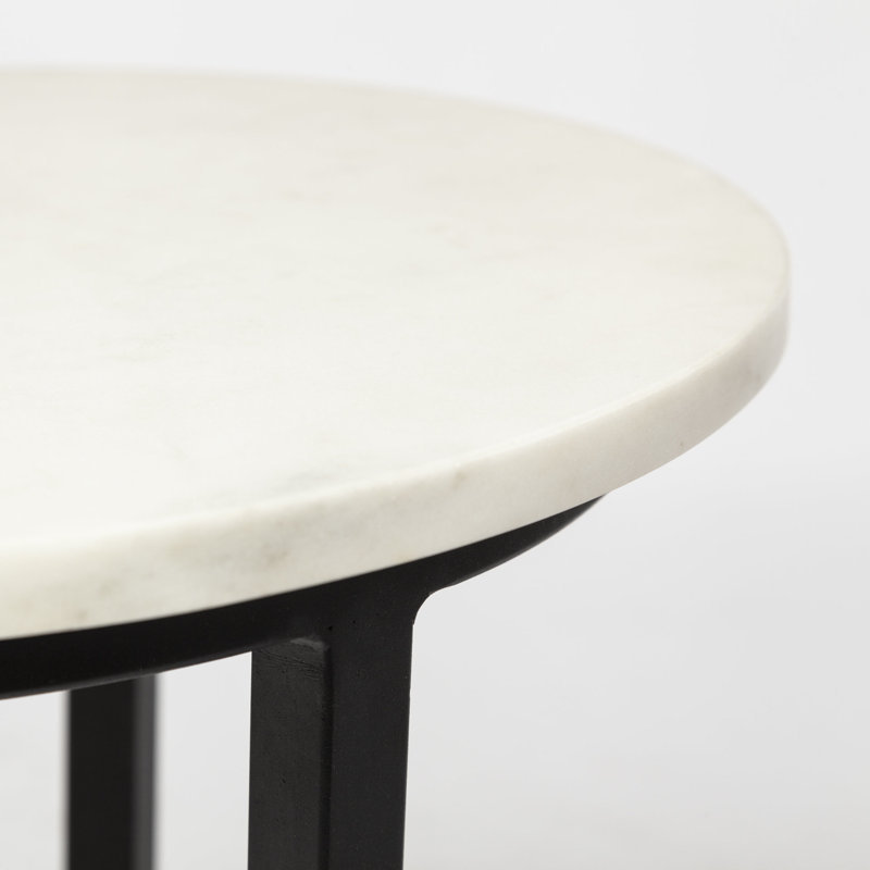 Table de bout Carolina, H 21 po x L 15 po x l 15 po