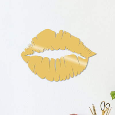 Wall Decor on Metal