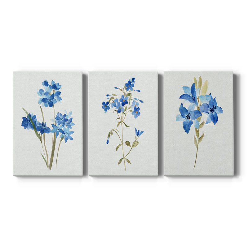 «Blue Blossom Botanical I», toile tendue sur mesure - 3 pièces, H 48 po x l 96 po