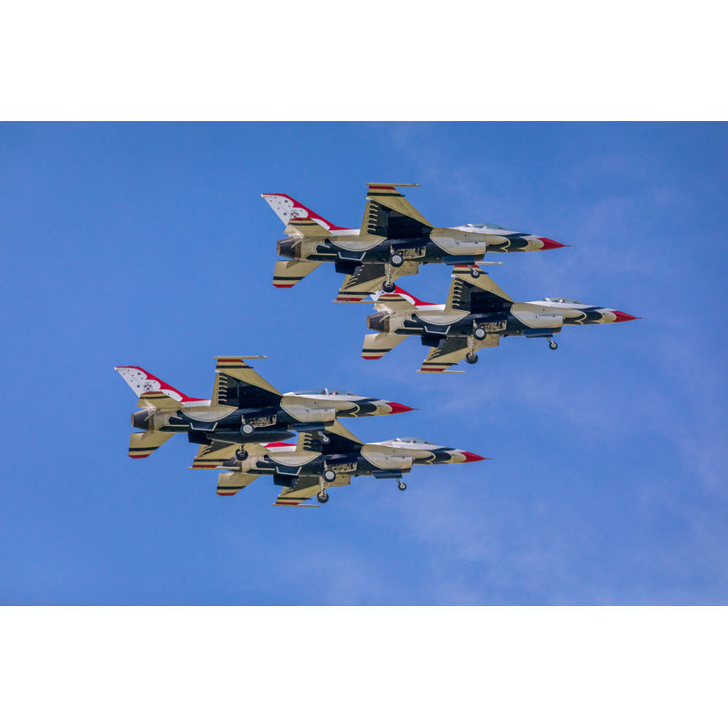 Thunderbirds, Jet Airplanes Flying Formation Four On Blue Sky, F-16 Fighting Falcon, train d'atterrissage, passage