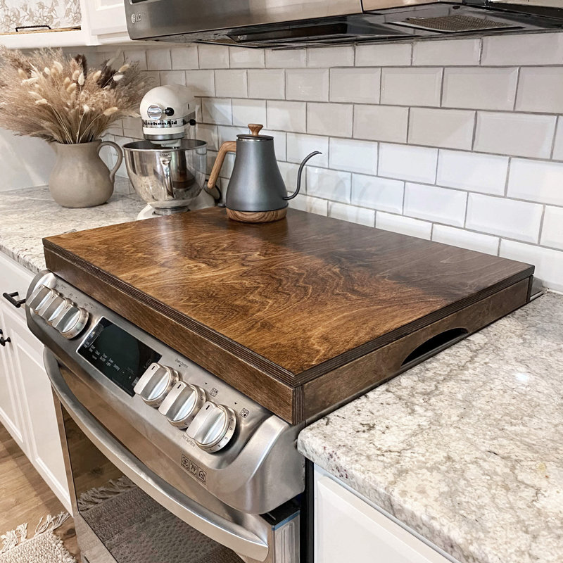 Couvercle de poêle rustique en bois brun rustique - housse de brûleur de planche de nouilles de ferme, comptoir supplémentaire et plateau de décoration de cuisine, bois franc fait à la main 30 po x 22 po - Brandt Works USA