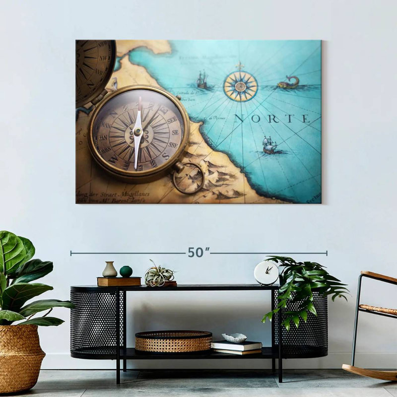Antique style compass Aletra, H 32 po x l 48 po