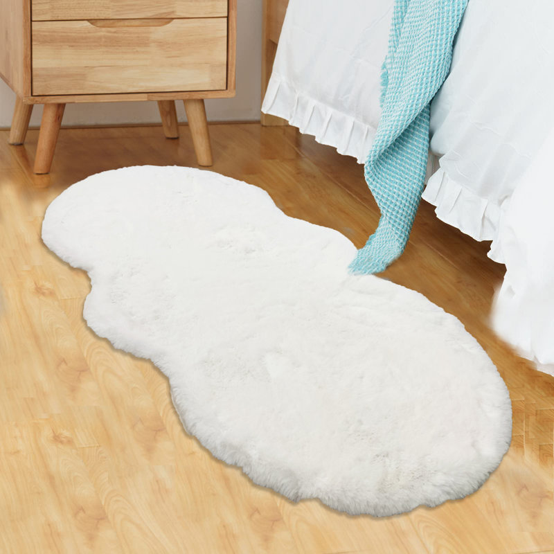 White Faux Rabbit Fur Rug Luxury Soft Faux Fur Novelty Rug Carpet For Bedroom Living Room, Novelty 2' x 4'