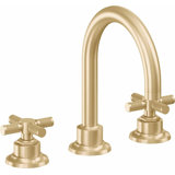 Descanso 8" Widespread Lavatory Faucet with Cross Knurled Handle