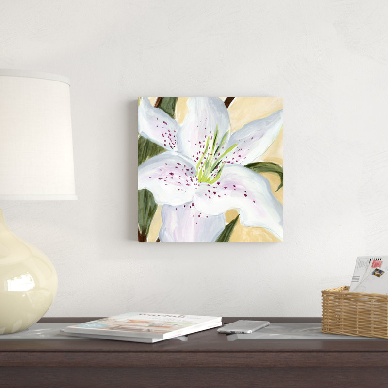 «White Lily I» par Annie Warren - peinture sur toile tendue, H 12 po x l 12 po