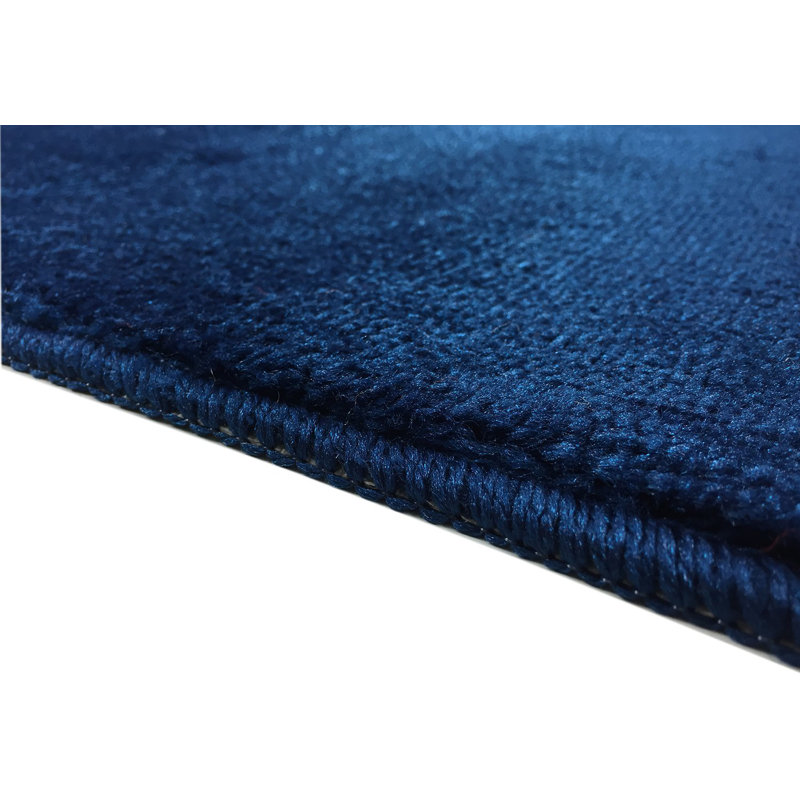 Tapis lavable antidérapant à poils doux de style bleu marine de la collection Guimauve 5 pi x 7 pi
