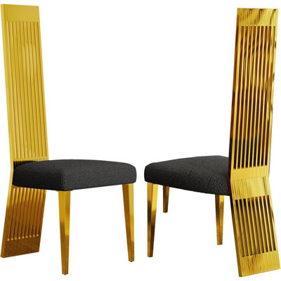Chaises rembourrées Boucle avec dossier et pieds en acier inoxydable Glam High