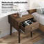 Ensemble de 2 tables de chevet en noyer de style médiéval-moderne